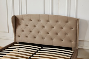 <span class=keywords><strong>Lit</strong></span> plateforme capitonné en velours beige camel <span class=keywords><strong>de</strong></span> style classique <span class=keywords><strong>avec</strong></span> <span class=keywords><strong>tête</strong></span> <span class=keywords><strong>de</strong></span> <span class=keywords><strong>lit</strong></span> incurvée, sans sommier requis - Product Image 5