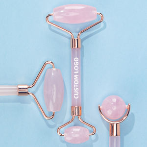 Strumento di massaggio del corpo con Logo personalizzato in resina Guasha raschiante per il corpo a forma di cuore <span class=keywords><strong>Gua</strong></span> Sha Massage Board Jade Set di rulli facciali in giada - Product Image 5