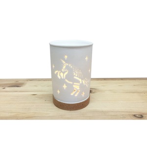 <span class=keywords><strong>Europe</strong></span> du <span class=keywords><strong>nord</strong></span> moderne en bois rond blanc licorne en céramique parfum brûleur à huile aromatique - Product Image 1