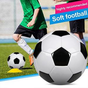 Vente en gros d'usine, LOGO personnalisé <span class=keywords><strong>noir</strong></span> <span class=keywords><strong>et</strong></span> <span class=keywords><strong>blanc</strong></span>, produit très demandé. Ballon de football pour enfants, taille 3, diamètre 20 cm - Product Image 3