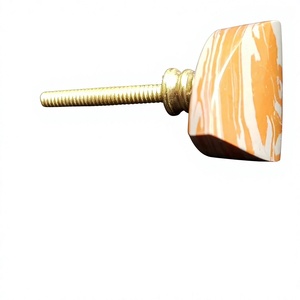 Poignées de tiroir en laiton RESIN CRAFTS, élégantes poignées de placard, boutons de meubles de style nordique, poignées de placard de cuisine dorées d'Inde - Product Image 1