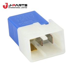 Relay2004-10-01 ~ ; *KC.KA24DE +*; A/CON # 1 pour Nissan Navara D22 2000-2011 OE 2523079917 2523079917 - Product Image 1