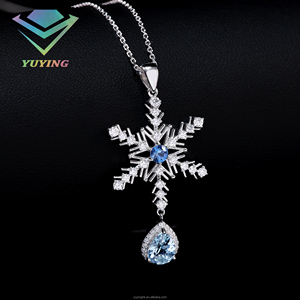 Collier flocon de neige personnalisé avec pendentif en diamant bleu taille poire, plaqué or, argent sterling 925, moissanite VVS, bijoux romantiques - Product Image 2