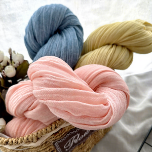 Écharpe unie froissée couleur vintage personnalisée en gros d'usine, châle léger et doux en coton pour femme - Product Image 3