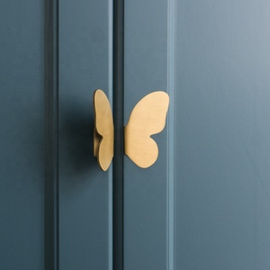 Perilla de lujo para muebles, <span class=keywords><strong>Pomo</strong></span> de <span class=keywords><strong>puerta</strong></span> de gabinete de estilo mariposa de latón dorado sólido - Product Image 5