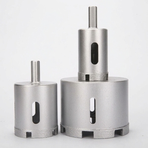 Foret diamanté segmenté sinterisé pour granit, foret à noyau robuste pour <span class=keywords><strong>maçonnerie</strong></span>, vitesse de perçage rapide, fabricant OEM - Product Image 4