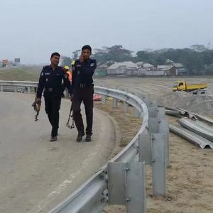 20 anni di garanzia antiruggine Premium Hot-Dip zincato W-Beam Guardrail barriere stradali per la sicurezza stradale con Post H - Product Image 1