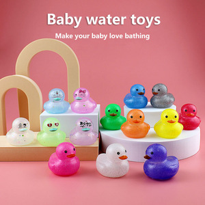 Sıcak satış küçük sarı ördek banyo oyuncak toptan roman plastik promosyon ürünleri çocuk hediye yüzme havuzu ve eğlence parkı için - Product Image 2