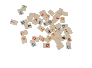 Jeu de tuiles Rummy - 106 pièces, type ivoire avec des chiffres colorés, conforme à la norme EN71 - Product Image 4