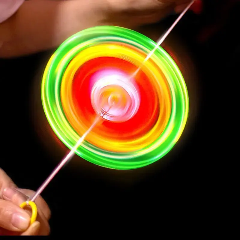 Grosir murah mainan anak-anak klasik bercahaya tali tarik LED flywheel mainan untuk anak-anak