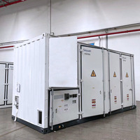 Conteneur de batterie LiFePO4 en acier avec refroidissement liquide et dimensions personnalisées pour système commercial de stockage d'énergie solaire