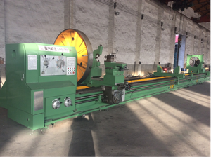 Torno Horizontal de Servicio Pesado CW61180 CW61200, 16 Toneladas de Capacidad, Giro Máximo de 1800-2000 mm - Product Image 3