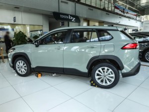 Nuova Toyota Corolla Cross Modello 2026 2.0L Pioneer Edition Ibrida SUV 5 Posti Aspirata Naturalmente R17jiben <span class=keywords><strong>Auto</strong></span> - Product Image 2