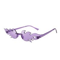Lunettes de soleil UV400 tendance 2025, monture complète étroite, style cycliste et streetwear, accessoires de fête, motif flamme blanche