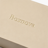 Caja Rígida Plegable Tipo Libro con Logotipo Personalizado, Caja de Regalo Magnética Color Champán Mate para Empaque de Perfumes y Cosméticos de Lujo