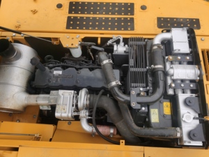 Komatsu Pc220 Pelles 22 tonnes Pelle sur chenilles Komatsu d'occasion Komatsu Pc200 Pc210 Pc220 Original Japon Surplu avec moteur Kubota - Product Image 3