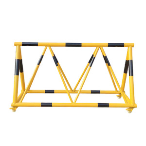 Garde-corps anti-collision pour chevaux barrage routier mobile bloquant les véhicules scolaires portail anti-explosion barbelé avertissement de trafic - Product Image 3