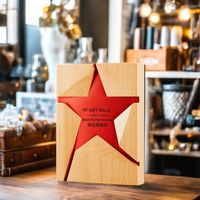 Trophée Plaque en Bois Personnalisé LOGO Étoile Rouge – Récompenses en Bois pour Anniversaire, Souvenir, Cadeau avec Impression Couleur et Pièces Métalliques