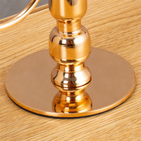 Petit chandelier européen en fer doré à 5 têtes pour la décoration de table de mariage, de maison, d'hôtel et de restaurant