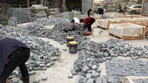 प्राकृतिक स्प्लिट ग्रीन ग्रे ब्राउन लाल Porfido <span class=keywords><strong>Porphyry</strong></span> भूनिर्माण घन पत्थर Cobblestone पेवर्स - Product Image 6