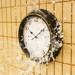 Grande <span class=keywords><strong>horloge</strong></span> murale créative pour l'extérieur, salon d'hôtel, silencieuse, <span class=keywords><strong>piscine</strong></span>, simple, étanche et résistante à l'humidité, <span class=keywords><strong>horloge</strong></span> à quartz - Product Image 3