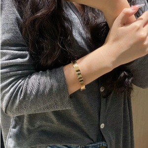 Ý nghề thủ công rắn 18K vàng đàn hồi mở vòng đeo tay với Vòng rực rỡ cắt kim cương tự nhiên unisex thời trang phong cách đơn giản - Product Image 4