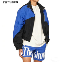 Ensemble deux pièces pour homme : short en nylon color-block à imprimé grandes lettres et veste coupe-vent à col montant – Tenue de rue en gros
