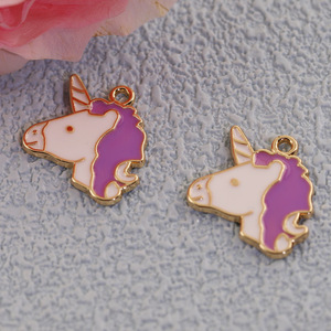 Pendentif Licorne Dessin Animé Mignon en Alliage, Breloque DIY pour Bijoux, Couleurs Rose Bleu Violet, en Alliage de Zinc, Cadeau Unisexe, Accessoire de Décoration - Product Image 4