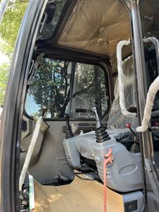 Excavatrice sur chenilles Volvo EC55D d'occasion, modèle 2021, puissance 55 kW, bon état, faible nombre d'heures de travail, 5 tonnes, godet de 0,32 m, pompe Kawasaki - Product Image 4