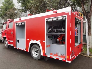 Camión de Bomberos DongFeng 4x2 con Espuma, Vehículo Contra Incendios con 5000L de Agua y Espuma - Product Image 4