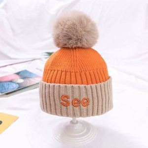 Bonnet bébé en laine tricoté chaud avec pompon assorti pour l'automne et l'hiver - Product Image 3