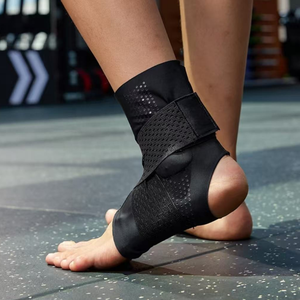 VIGFIT Tutore per Caviglia Regolabile Traspirante Supporto Compressivo per Uomini e Donne <span class=keywords><strong>Caviglie</strong></span> Distorte Fascia Stabilizzante per Legamenti - Product Image 6