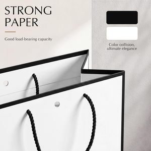 Personnalisez vos propres sacs cadeaux en papier blanc de petite et grande taille avec logo OEM, poignées en ruban - Product Image 2