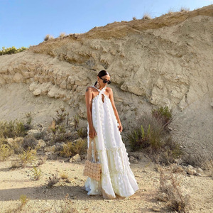 Vestido Maxi Halter con Estampado Floral y Cintura Imperio, Blanco, de Poliéster, Estilo Vestido de Novia, Largo hasta el Suelo, con Falda de Pastel - Product Image 1