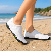 Chaussures d'eau unisexes pour l'extérieur, chaussures de natation et de yoga multifonctionnelles pour hommes et femmes, chaussures aquatiques antidérapantes à séchage rapide