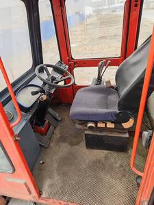 รถยกตู้คอนเทนเนอร์ Kalmar DRG450 มือสอง ขนาด 45 ตัน รุ่น Gloria Red450 พร้อมอุปกรณ์ Toplift Spreader สำหรับใช้งานในท่าเรือ - Product Image 5