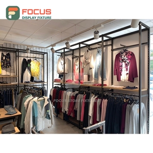 Muebles de Exhibición de Acero Inoxidable para Tiendas Comerciales, Diseño de Interiores para Cadenas de Tiendas de Ropa - Product Image 2