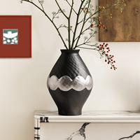 TONFO Vase de table rustique pour décor de ferme | Centre de table en céramique fait à la main pour coiffer votre bureau, console et étagères