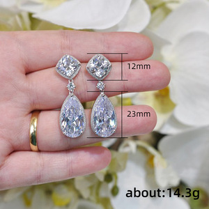Orecchini Pendenti Vintage a Goccia per Donne, Eleganti Accessori per Orecchie da Indossare Quotidianamente - Product Image 4