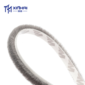 <span class=keywords><strong>Quincaillerie</strong></span> pour portes et fenêtres scellant auto-adhésif bande de brosse de bande d'étanchéité en <span class=keywords><strong>pvc</strong></span> - Product Image 3