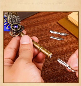 LISI Set de stylos de <span class=keywords><strong>calligraphie</strong></span> vintage à encre trempée avec tige en cuivre Stylo <span class=keywords><strong>plume</strong></span> d'écriture de Noël Marqueurs d'art d'anniversaire Coffret cadeau - Product Image 3