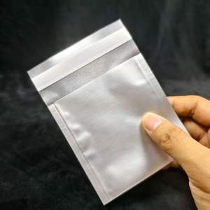 Sobre autoadhesivo de papel de aluminio personalizado, bolsa holográfica láser Mylar para ropa cosmética - Product Image 2