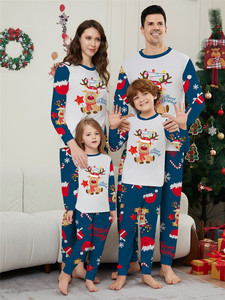 Conjunto de Pijamas Navideños Familiares Personalizados, Pijama Navideño Largo para Mujer con Estampado de Letras - Product Image 4