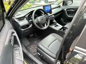 Venta Especial Auto Usado Auto Híbrido Toyota <span class=keywords><strong>RAV4</strong></span> Rongfang <span class=keywords><strong>2022</strong></span> 2.5L CVT 2WD Versión Elite SUV con Techo Solar Panorámico Autos a Gasolina - Product Image 5