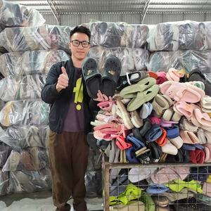 Sabots et Claquettes d'Occasion en Gros avec Trous - Product Image 6