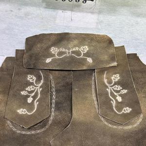 Ahdus Trachten Lederhosen pour homme en cuir véritable et daim de chèvre, taille mi-haute, fermeture boutonnée, longueur genou, grande taille - Product Image 5