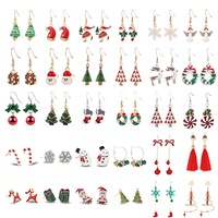 Boucles d'oreilles créatives européennes en alliage de zinc en forme de goutte d'eau avec porte-clés, motif sapin de Noël, flocon de neige et clochette de cerf