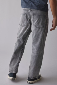 メンズカスタムデニムジーンズボーイフレンドスタイルミディアムライトウォッシュカジュアルストリートウェアラグジュアリーハイエンドデザイン180g純ニット - Product Image 3