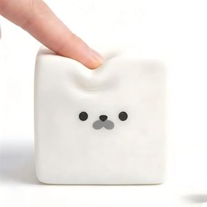 Jouet sensoriel anti-stress en forme de cube de tofu en TPR, mignon et super doux, pour enfants et adultes, jouet de poche - Product Image 1