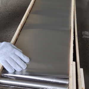 رقائق التيتانيوم الرقيقة جداً بسمك 0.1 مم المدرفلة على البارد ASTM B265 Gr1 Gr2 <span class=keywords><strong>Gr5</strong></span> معتمدة بشهادة ISO9001 من علامة QCTI بنسبة 99.2% من التيتانيوم مع إمكانية التخصيص والقطع - Product Image 5